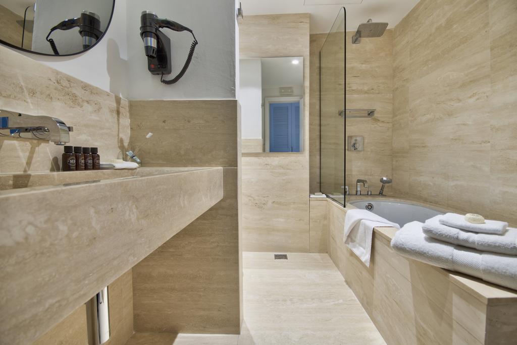 66 Saint Paul’s & Spa