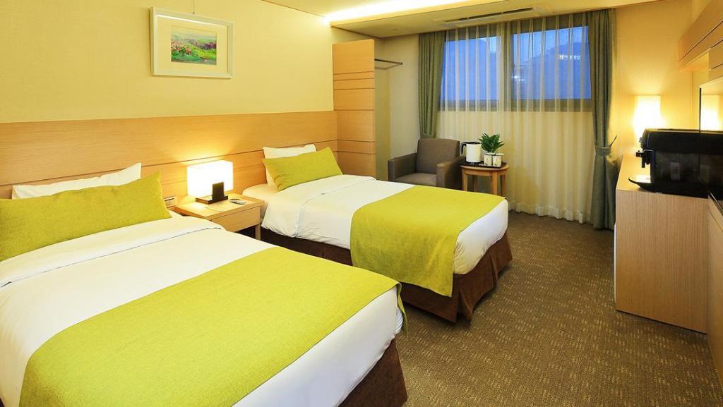 L&L Cantral Hotel