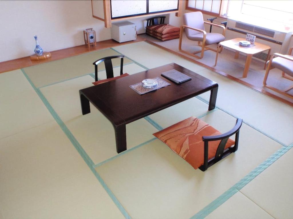 Tsuruya Hotel