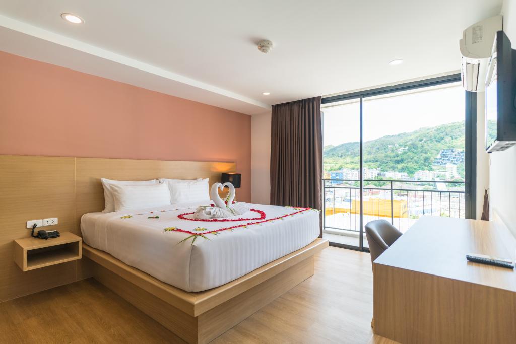 New Square Patong Hotel