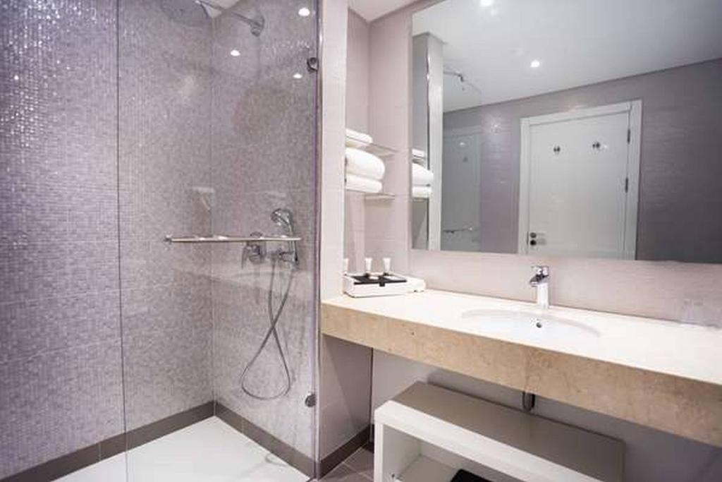 Golden Tulip Le Diplomate Cotonou
