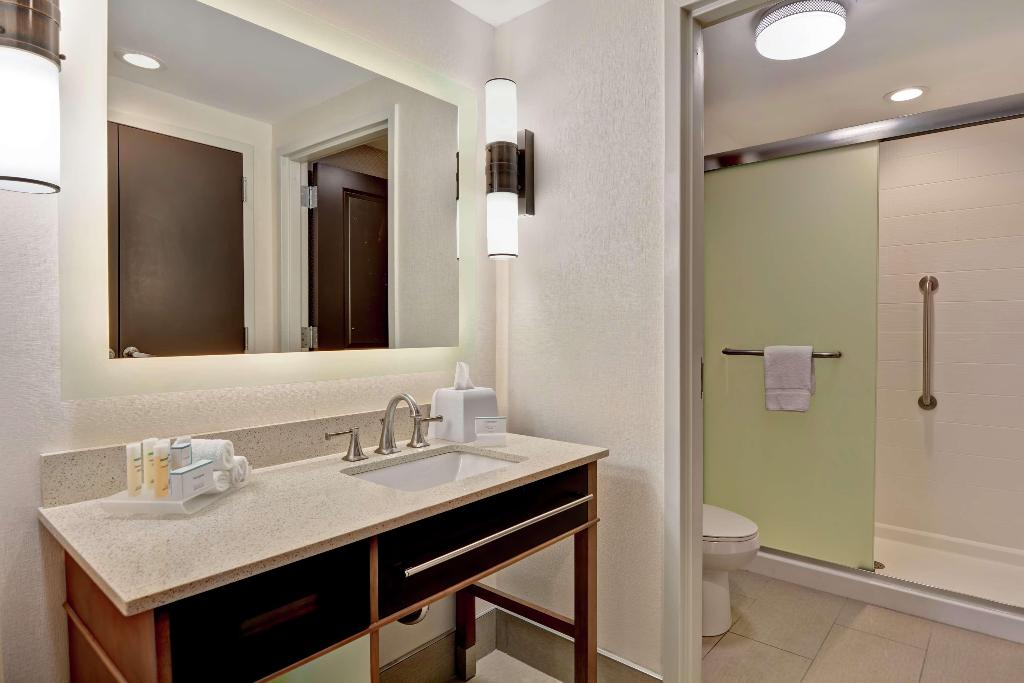 Homewood Suites by Hilton Savannah-North/Airport,