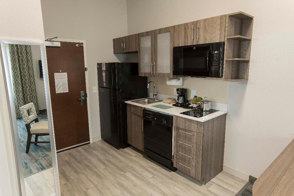 Candlewood Suites McDonough