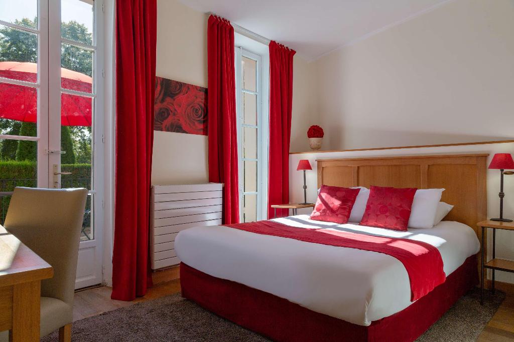 Hotel Hôtel Saint-Laurent, The Originals Relais, Frankreich, Montfort-l'Amaury. Großes 2