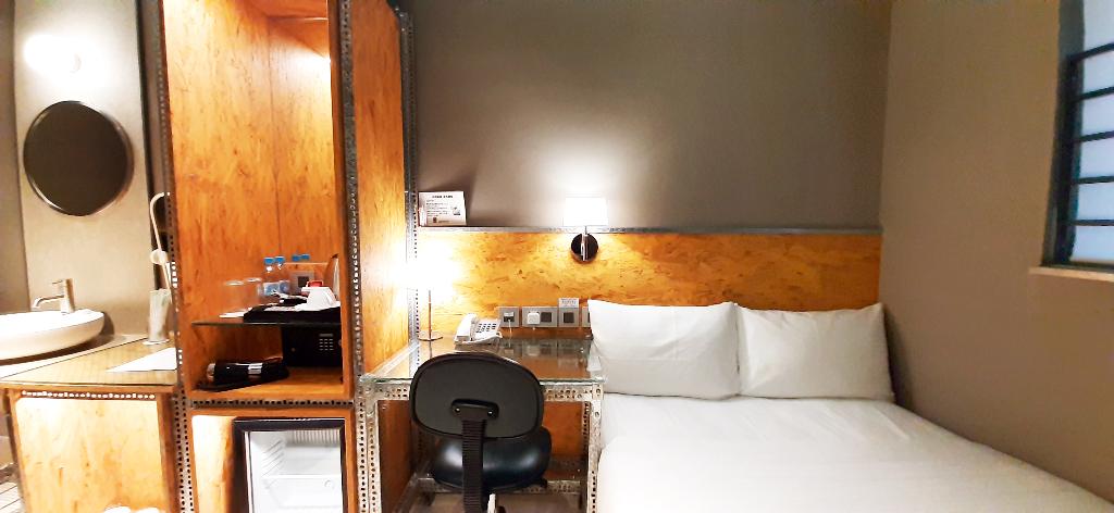 Ind Hotel