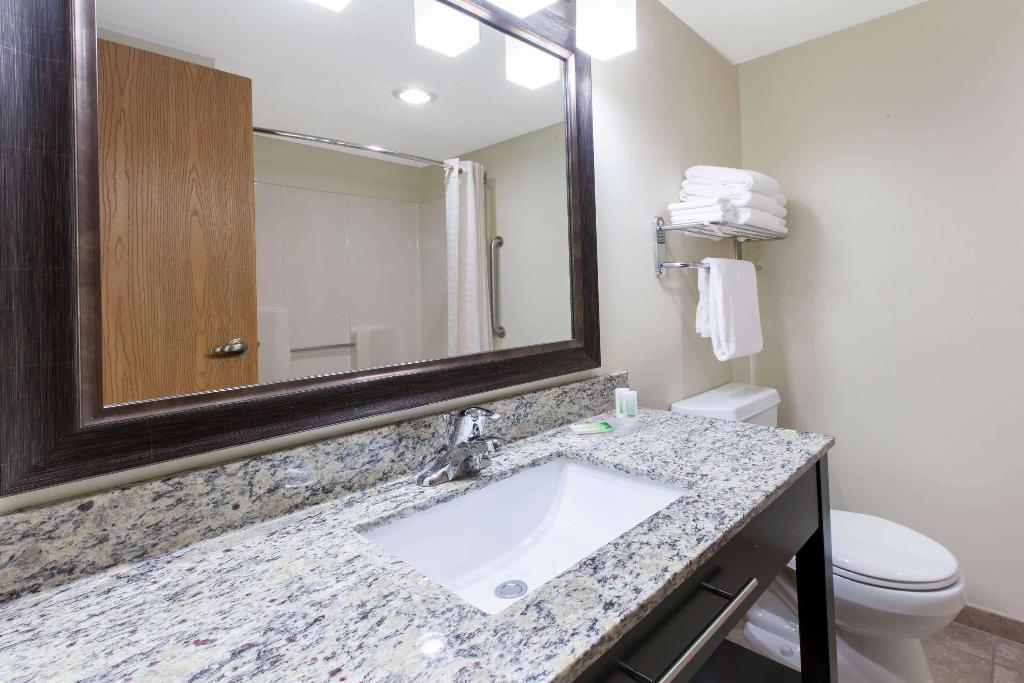 AmericInn by Wyndham Silver City