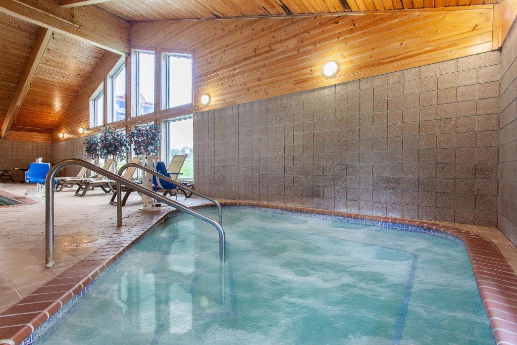 AmericInn by Wyndham Northfield