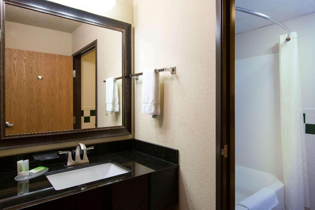 Quality Inn Ladysmith WI