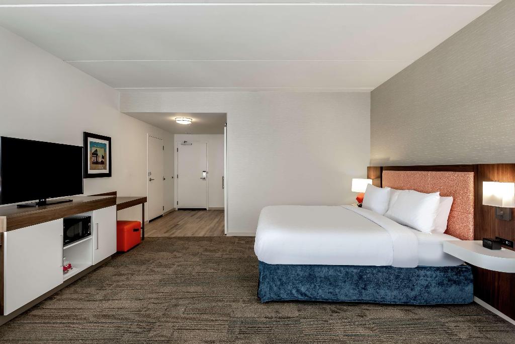 Hampton Inn Baltimore Bayview Campus