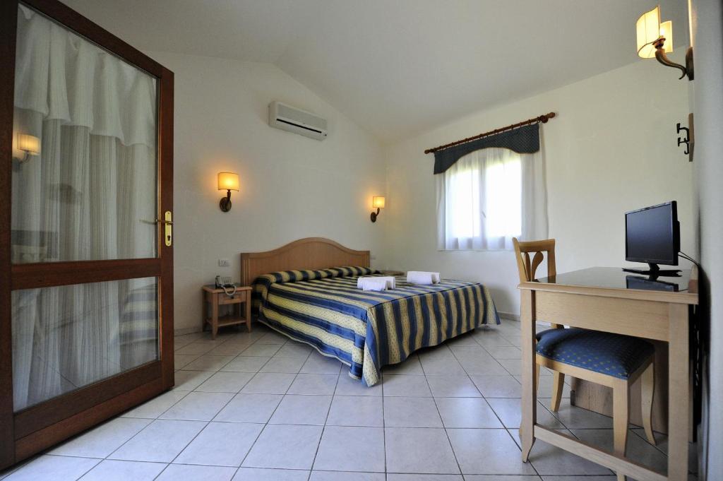 Cala Mirto Hotel
