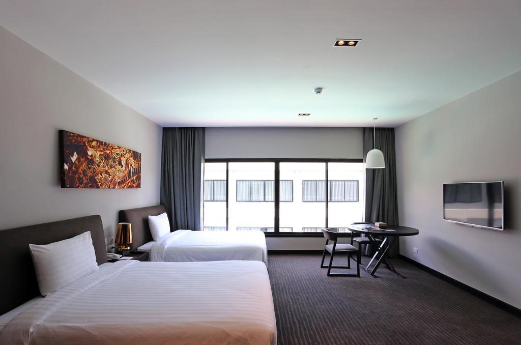 S Ratchada Leisure Hotel