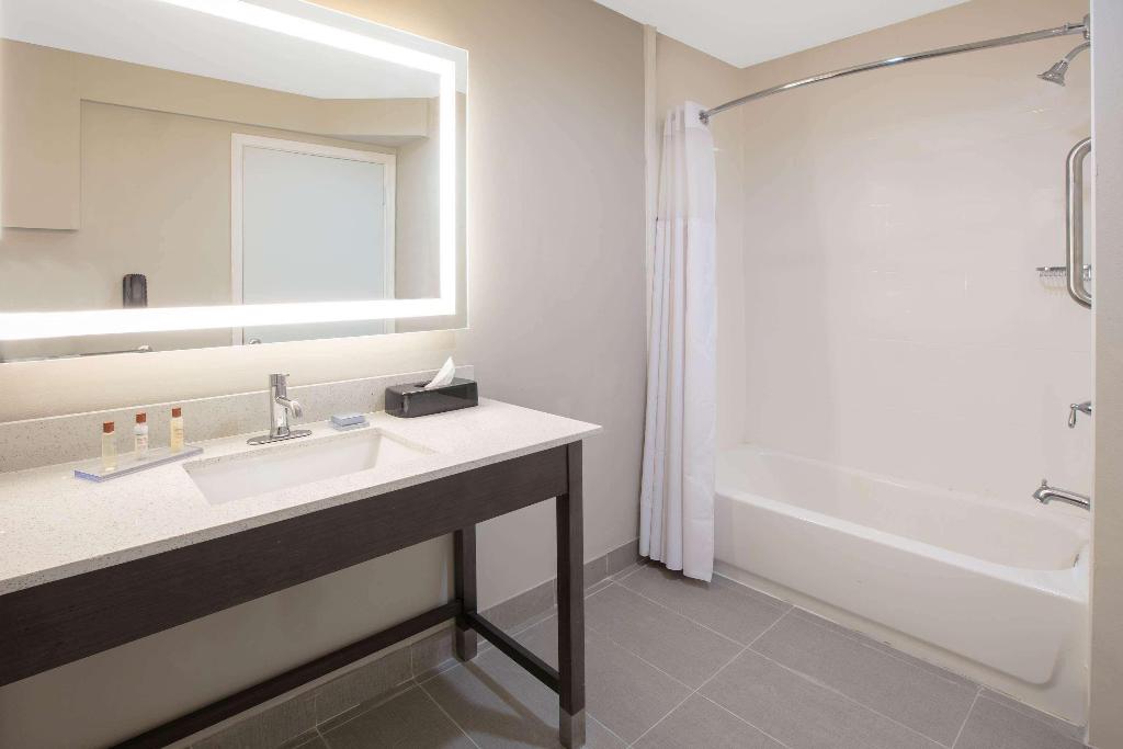 Wingate By Wyndham Corpus Christi