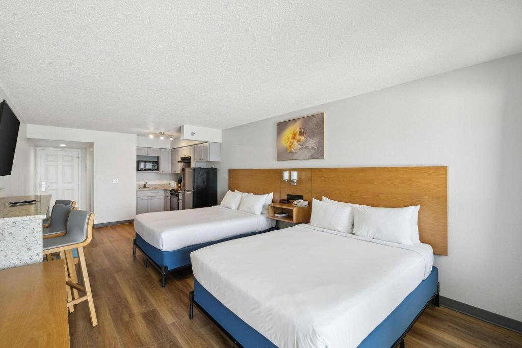 Sugar Sands Beachfront Hotel, A By The Sea Resort