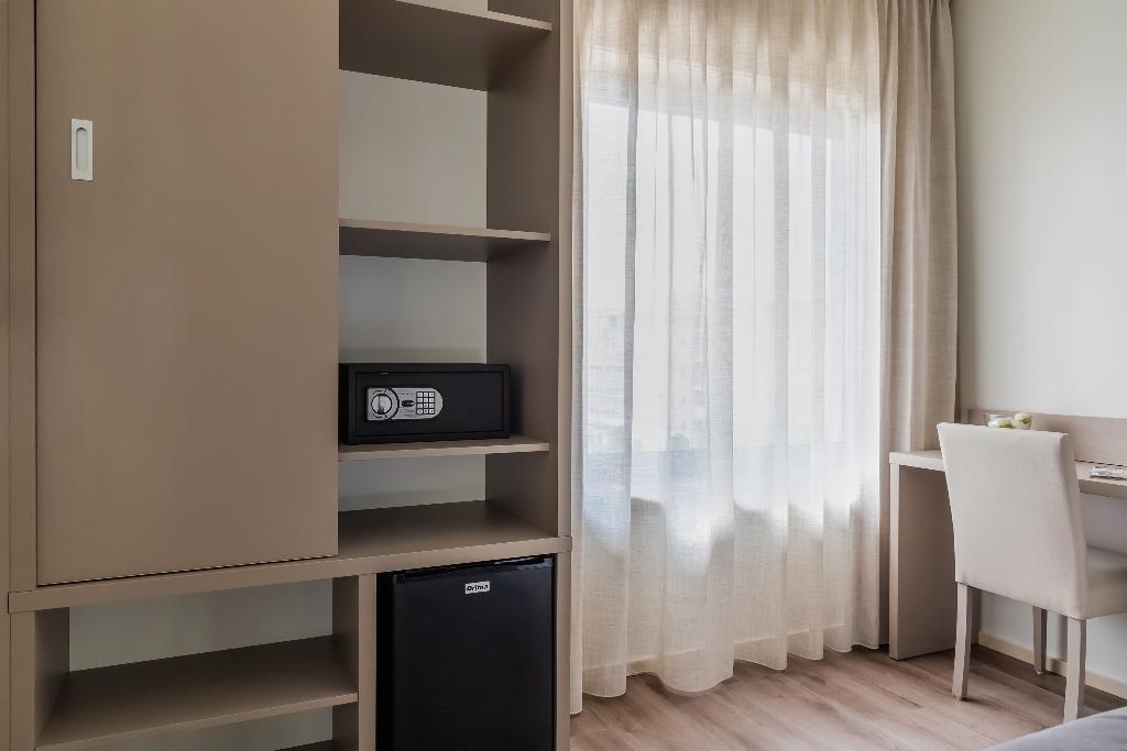 Oporto Airport & Business Hotel