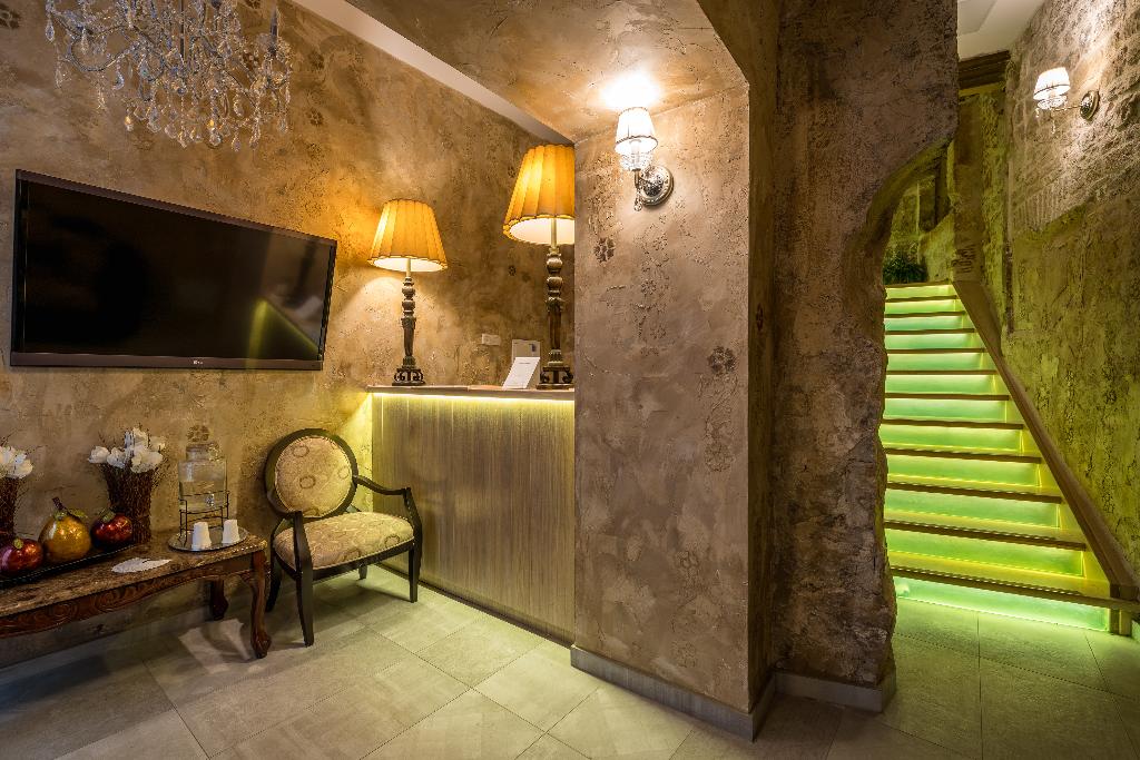 Hotel Plaza Marchi Old Town - Quaint & Elegant Hotels, Kroatien, Split. Großes 1