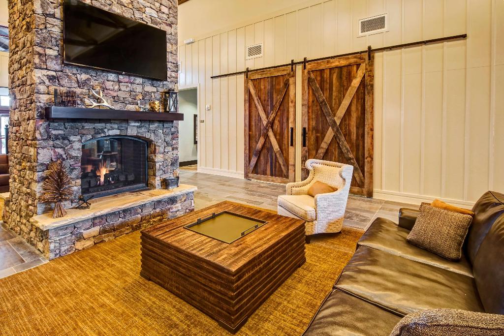 Black Fox Lodge Pigeon Forge, Tapestry Collection by Hilton photo 13
