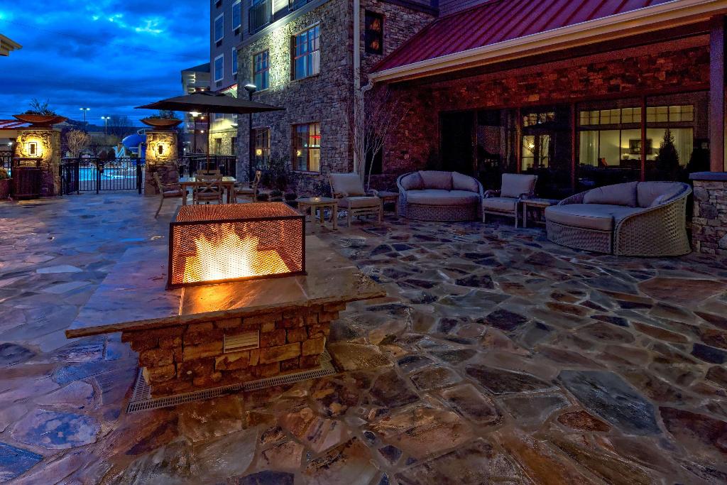 Black Fox Lodge Pigeon Forge, Tapestry Collection by Hilton photo 28