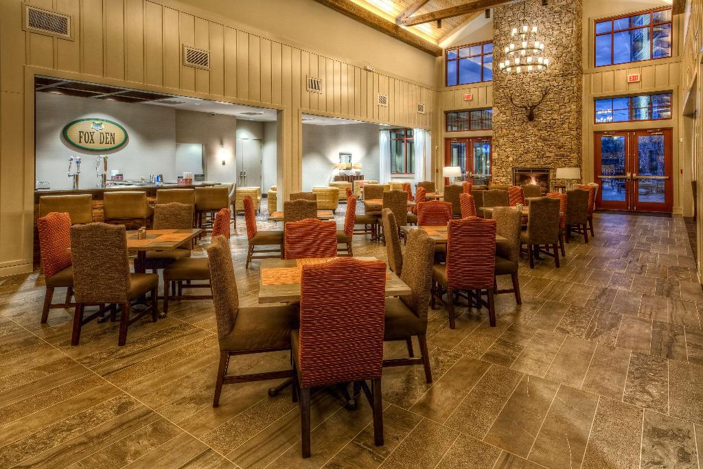 Black Fox Lodge Pigeon Forge, Tapestry Collection by Hilton photo 56