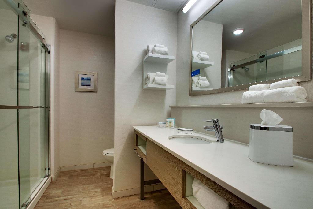 Hampton Inn Sneads Ferry - North Topsail