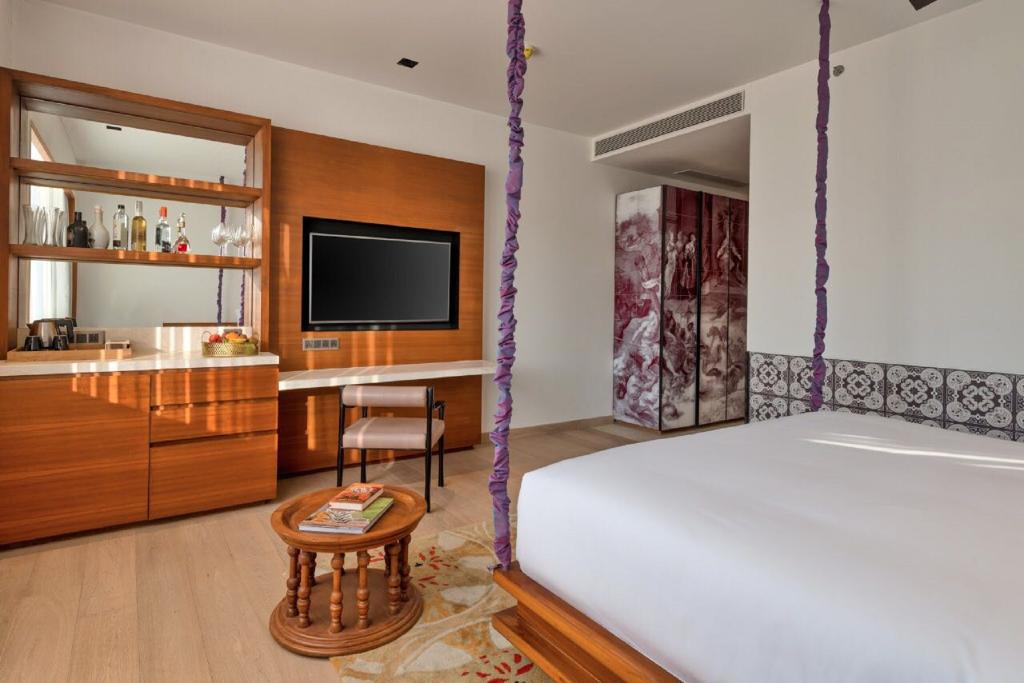Azaya Beach Resort