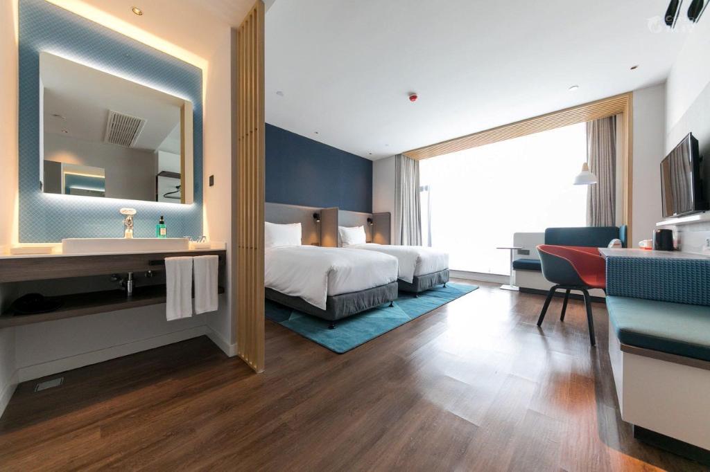 Holiday Inn Express Wuhan Optical Valley