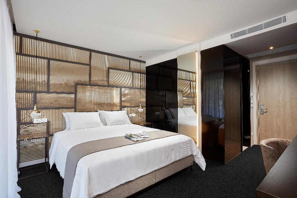 Azur Hotel