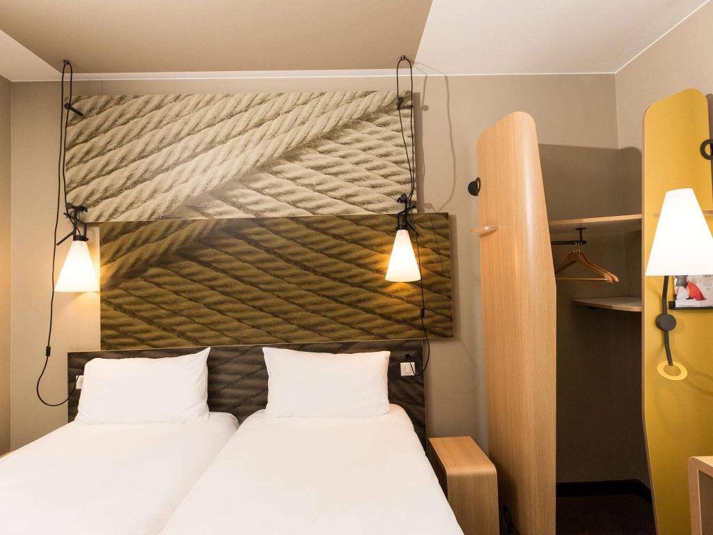 hotel-thumb