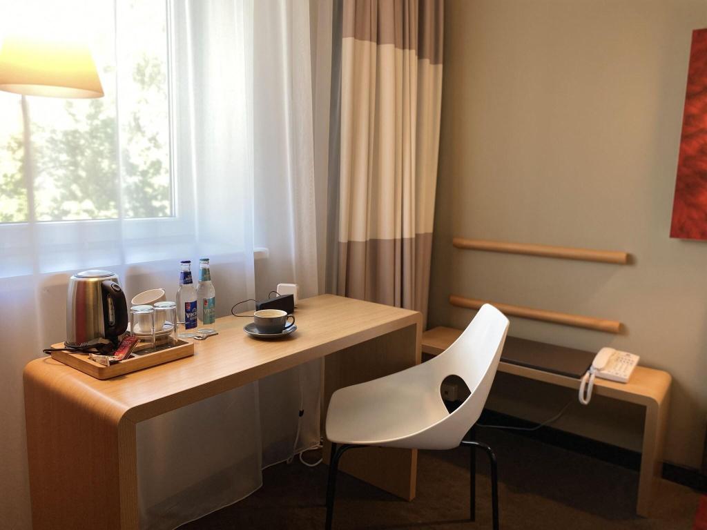 hotel-thumb