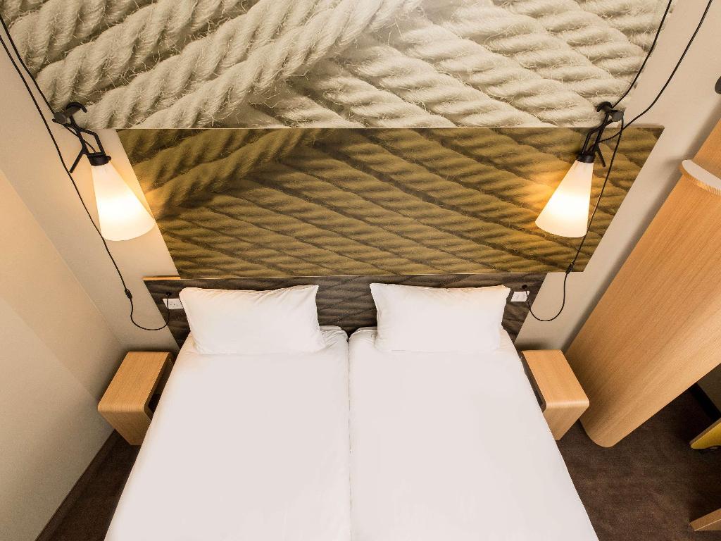 hotel-thumb
