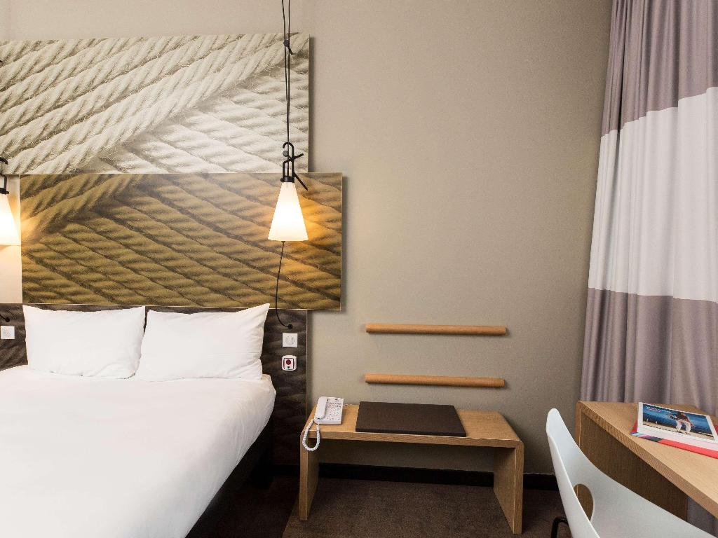 hotel-thumb