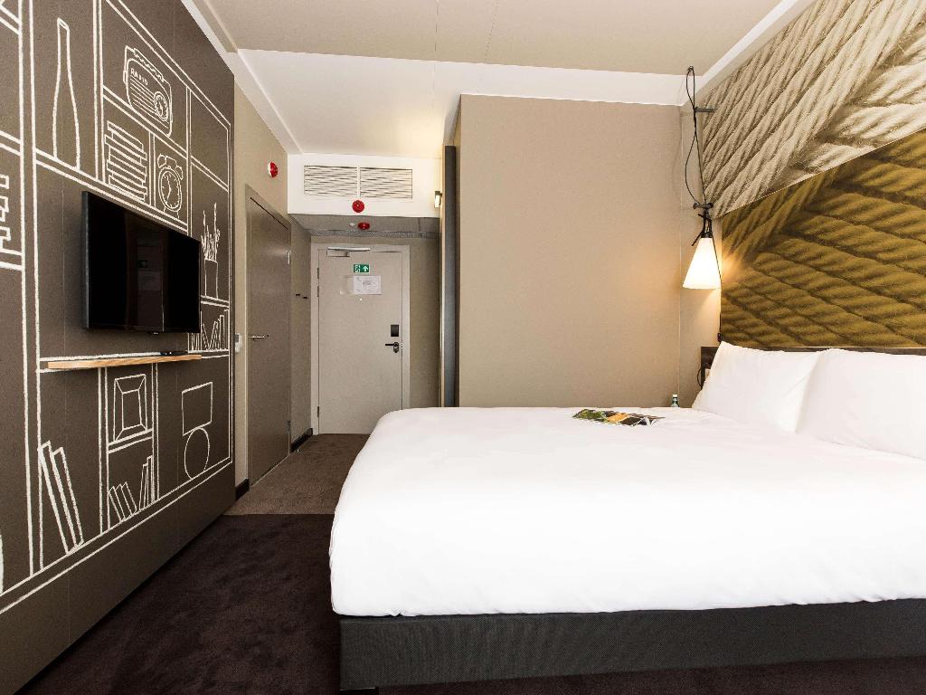 hotel-thumb