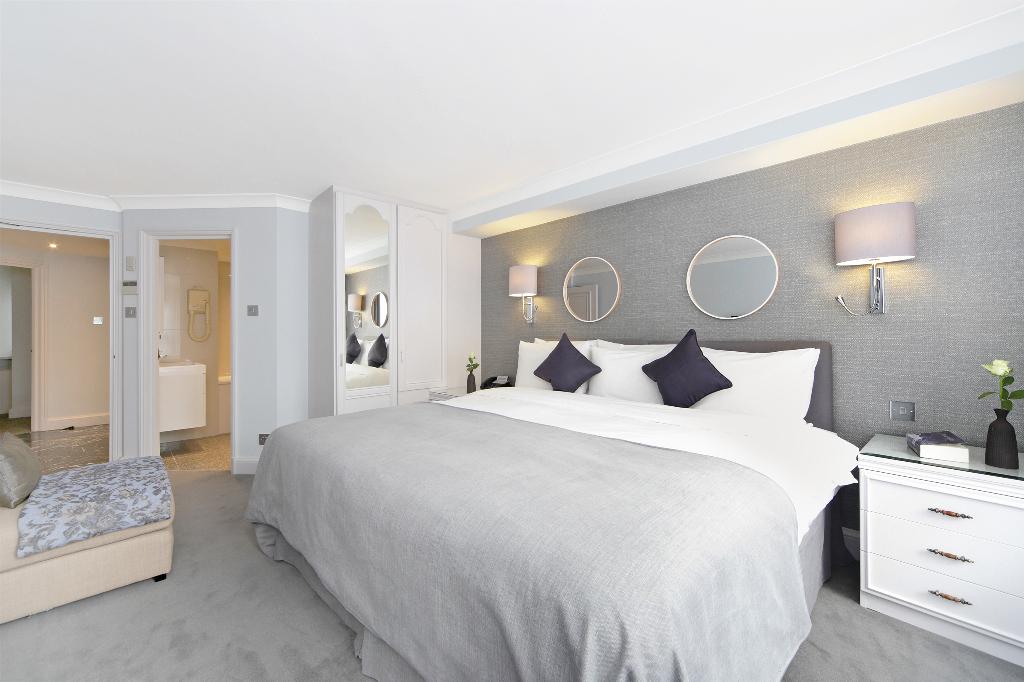 Mayfair House