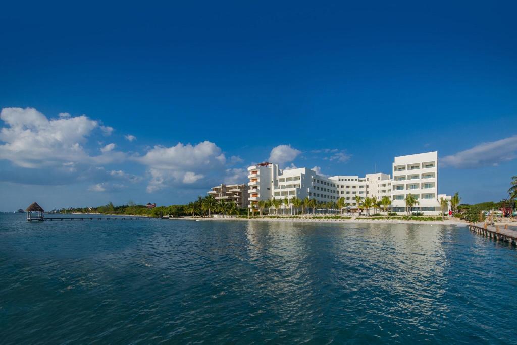 Hotel Izla Beach Front Hotel, Mexiko, Isla Mujeres. Großes 75