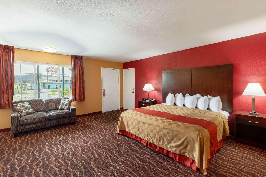Days Inn By Wyndham Roseburg