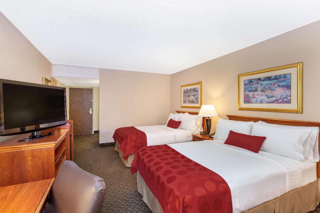 Ramada By Wyndham Midtown Grand Island