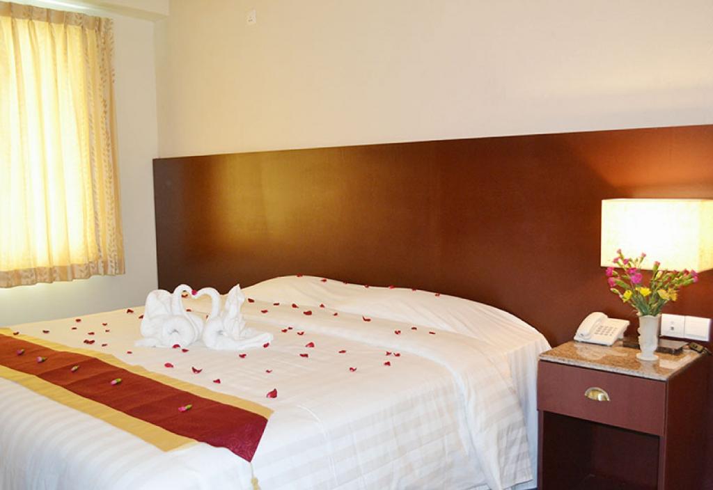 Hotel Broadway Yangon
