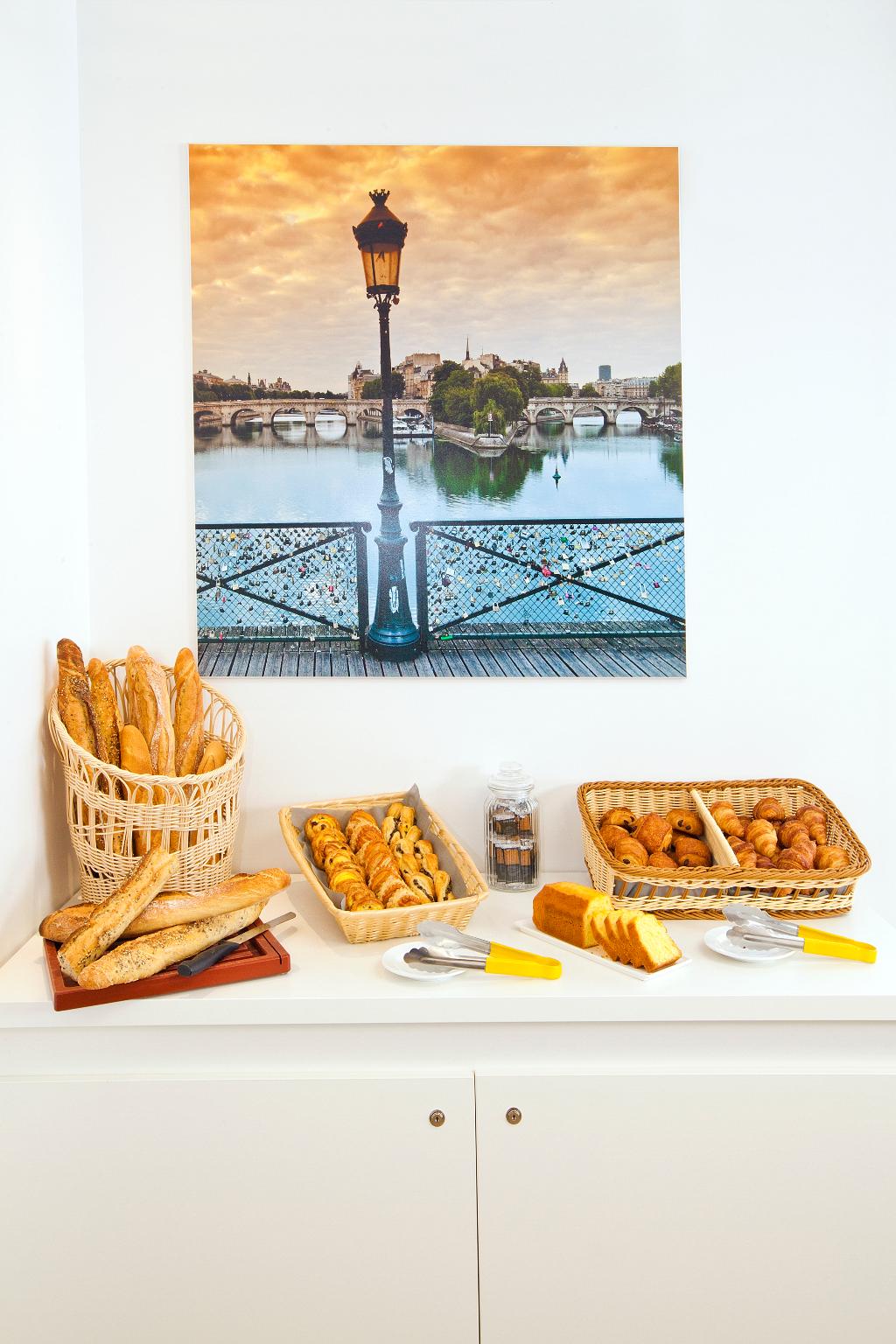 Hotel Residhome Asnieres Park, Frankreich, Asnières-sur-Seine. Großes 2