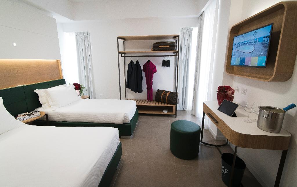 M&F Hotel