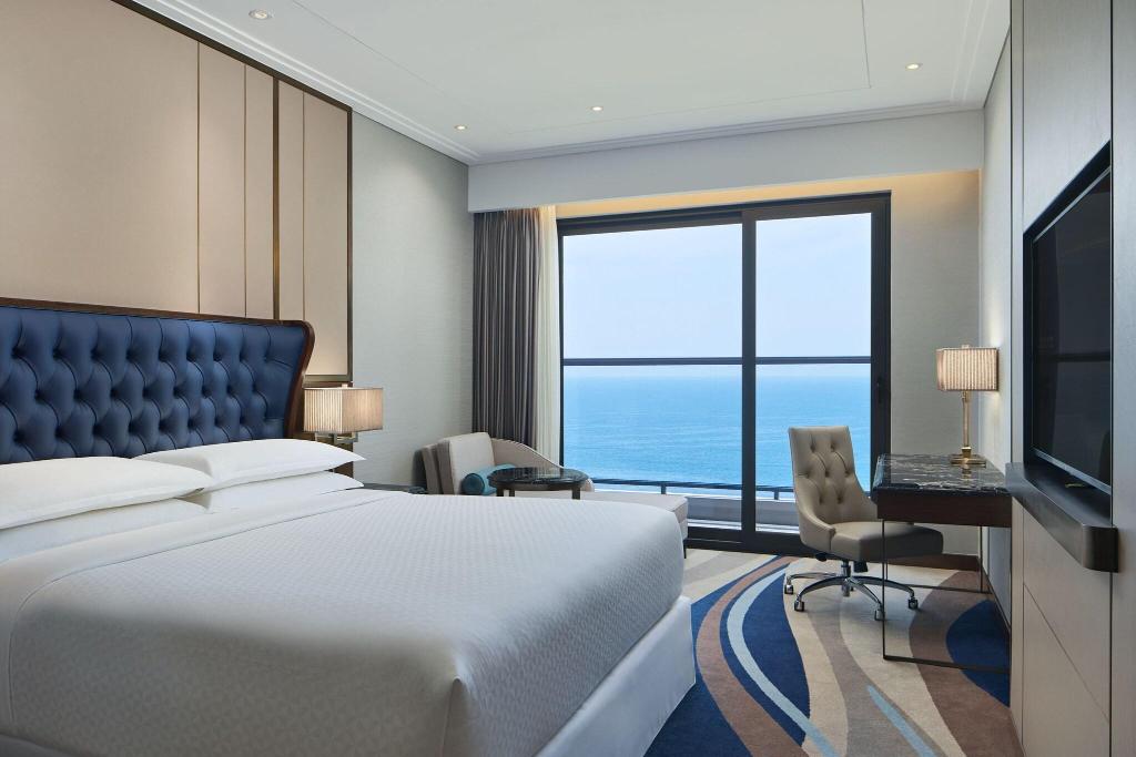 hotel-thumb