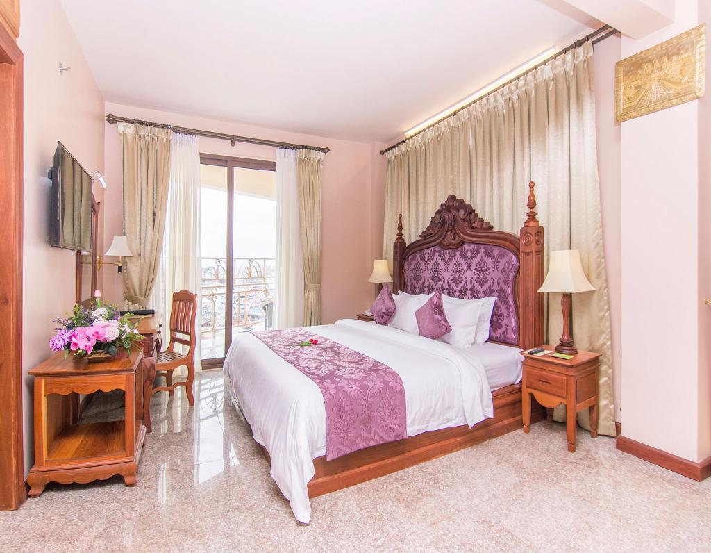 Phnom Penh Era Hotel