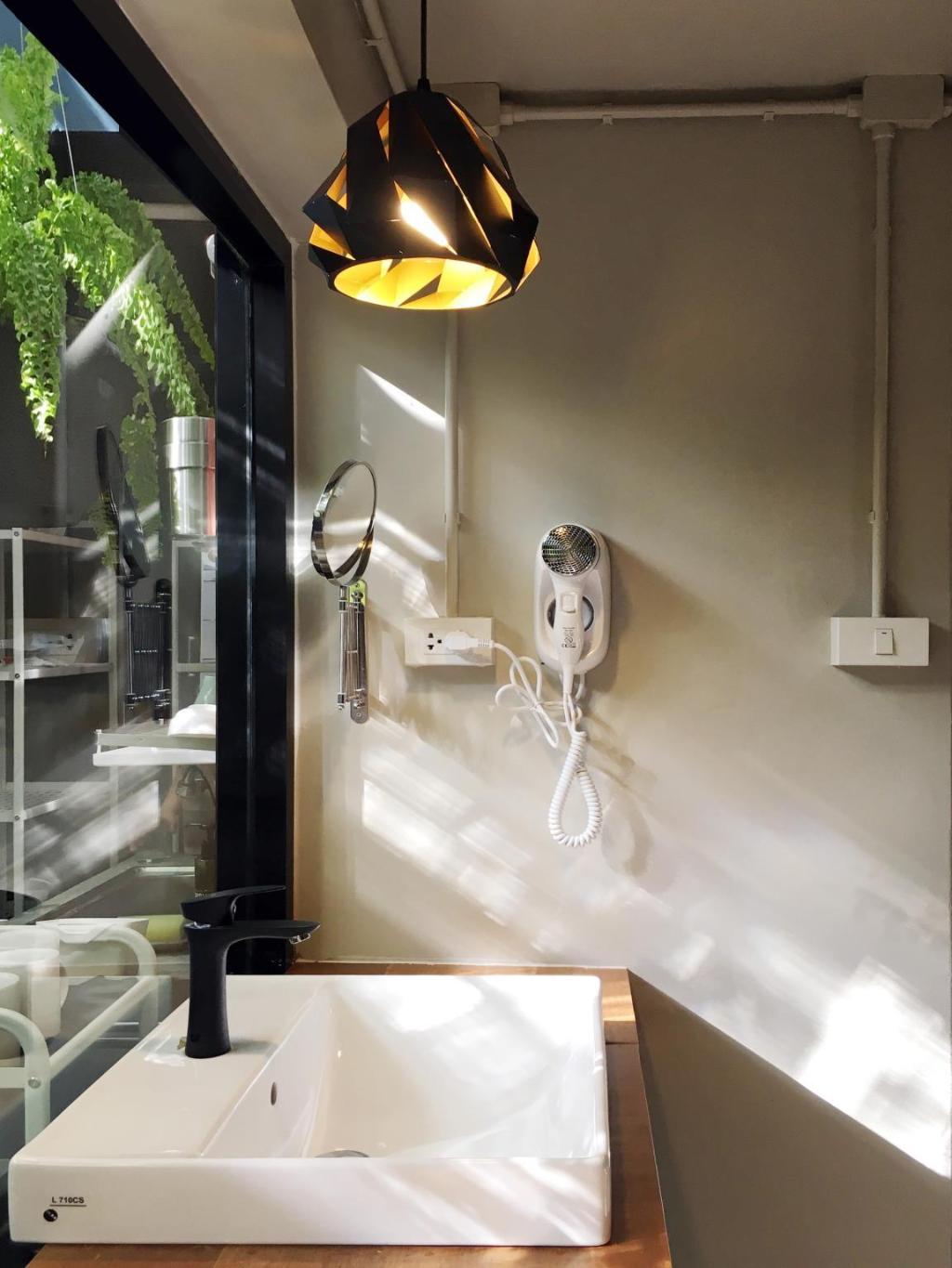 Monomer Hostel Bangkok