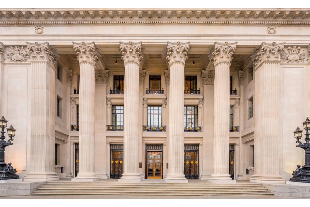 Four Seasons Hotel London At Ten Trinity Square