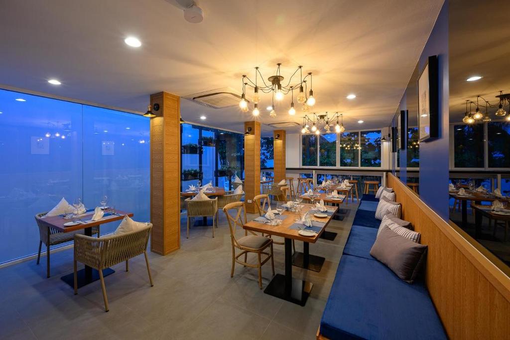 Hotel The Beachfront Hotel Phuket, Thailand, Rawai Beach. Großes 42