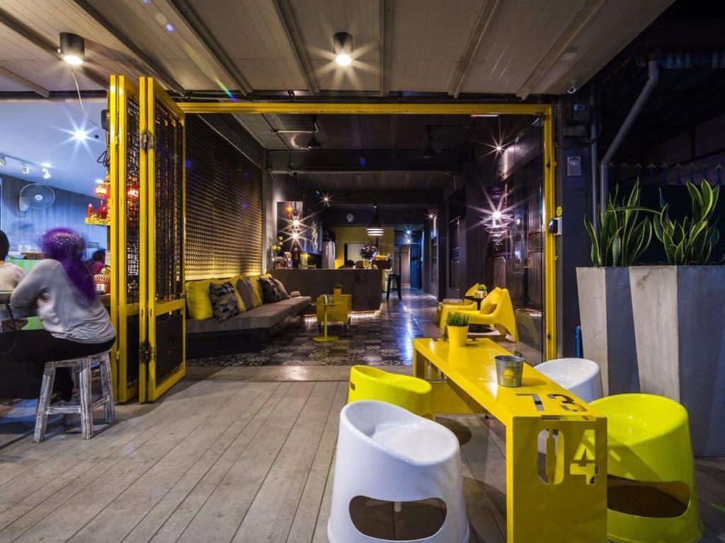 Hotel Fulfill Phuket Hostel, Thailand, Insel Phuket. Großes 2