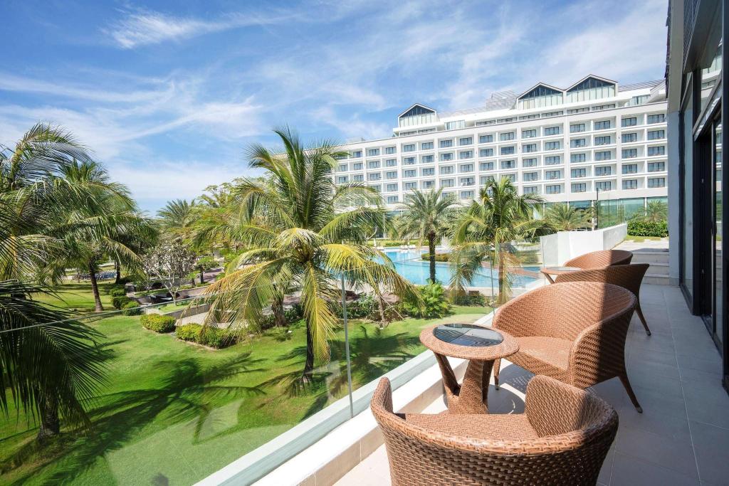 hotel-thumb