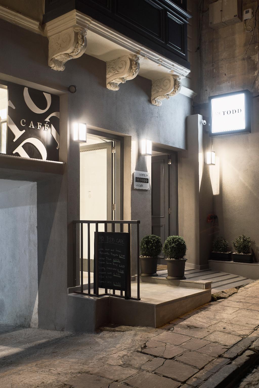 Mr. Todd Hotel — property photo 1