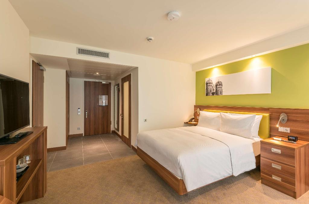 hotel-thumb