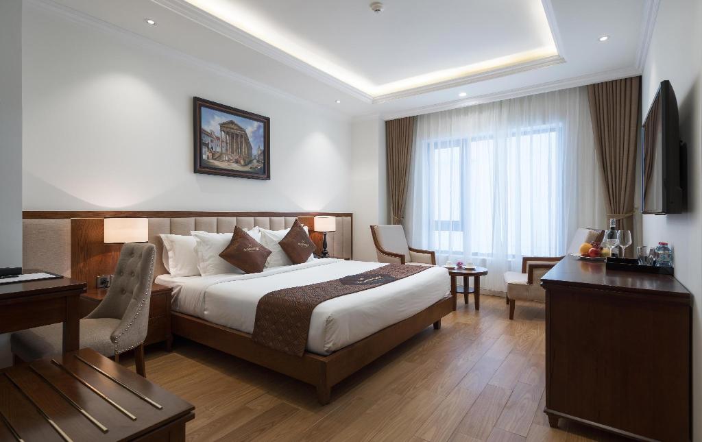 Monarque Hotel Danang