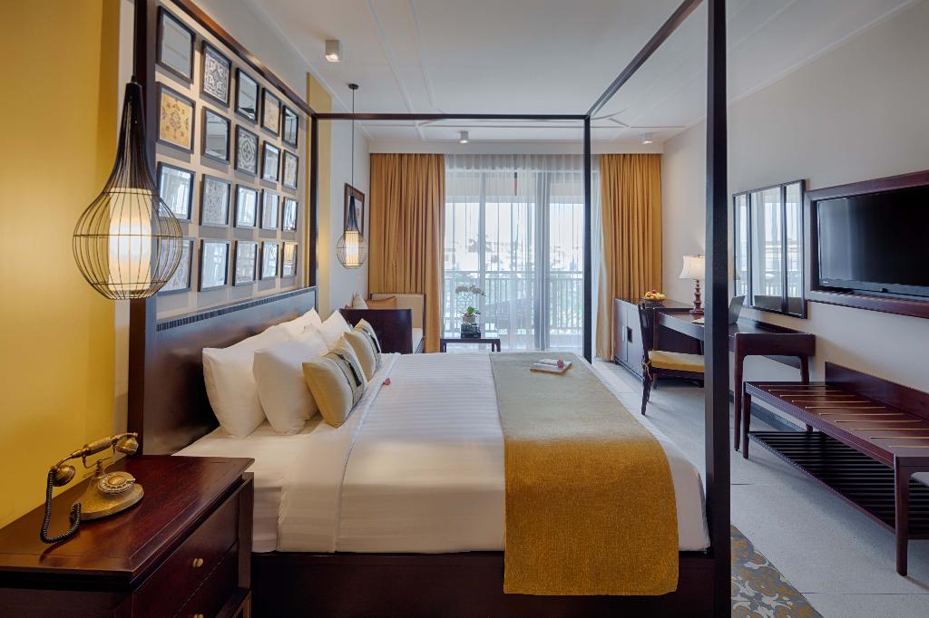 hotel-thumb