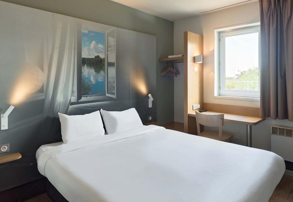 B&B HOTEL Evry Lisses 1